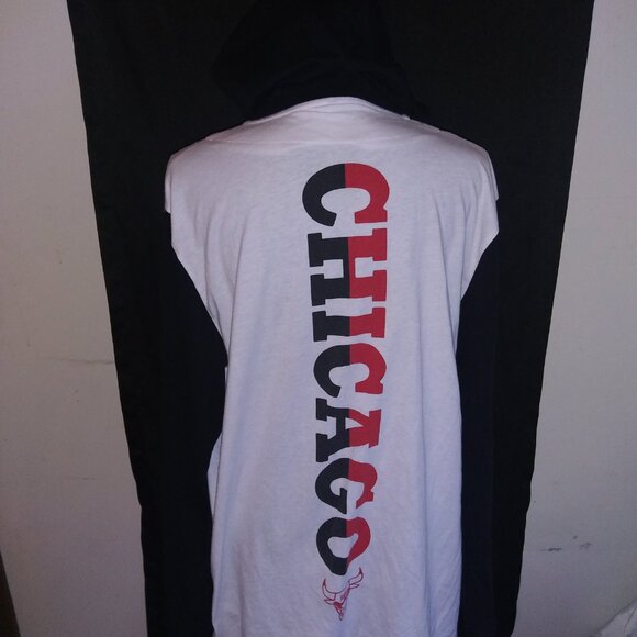 NBA Chicago Bulls Long Sleeve Hooded Drawstring Button Up Shirt Size Med - Picture 3 of 12